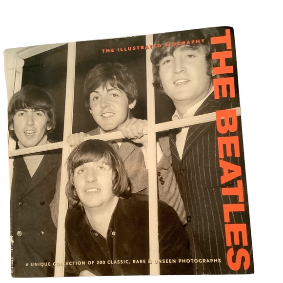 The Beatles Illustrated Biography Book - Picture 1 of 5